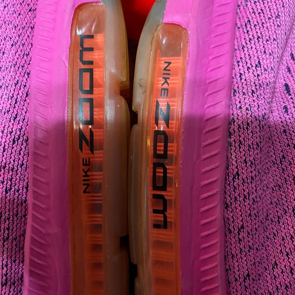 EUC Nike Zoom athletic shoes - Picture 4 of 6